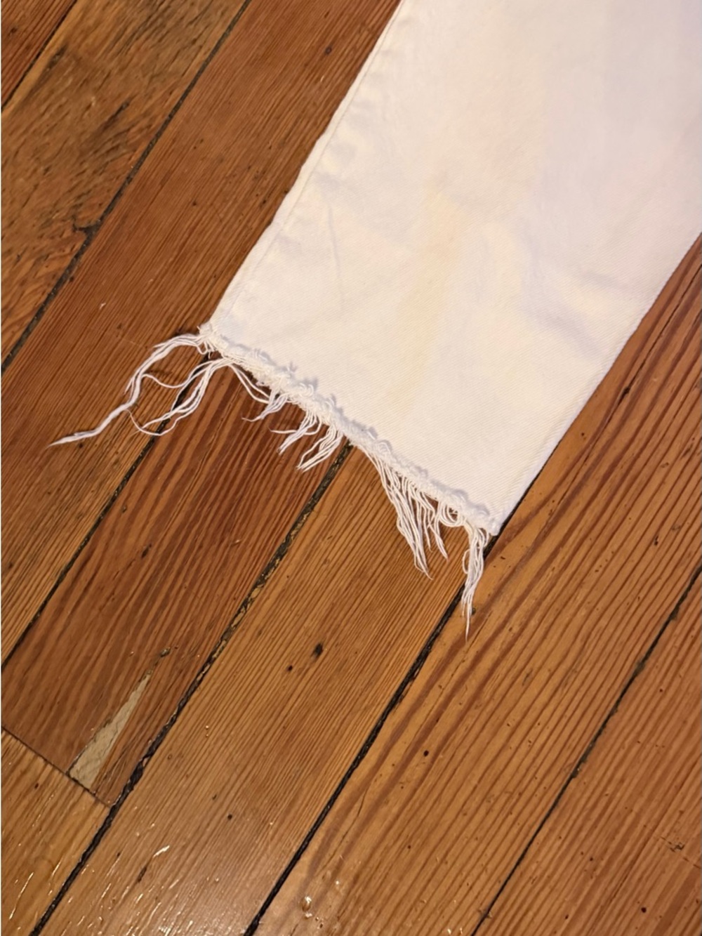 Levi's Premium Wedgie Straight White Distressed Straight Leg Jeans - Picture 6 of 8